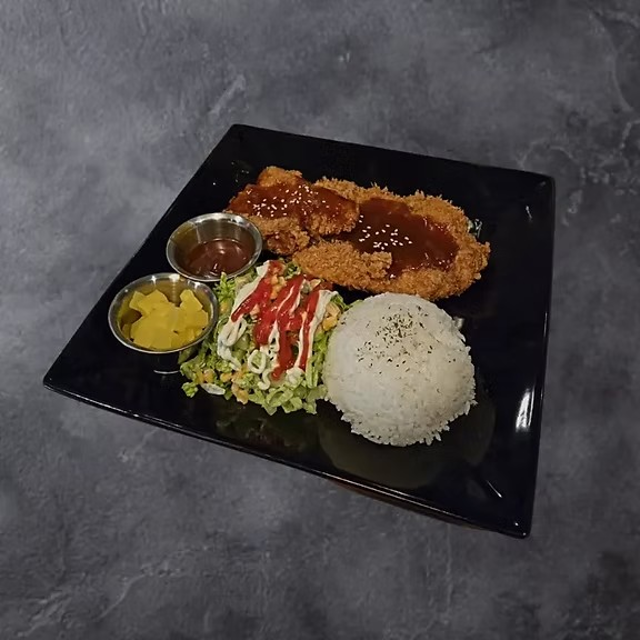 1943 Pork Cutlet (1943 돈까스).