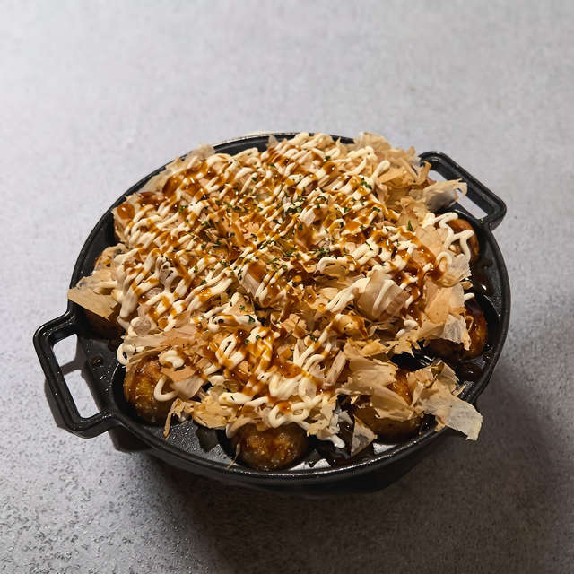 Takoyaki (타코야끼).